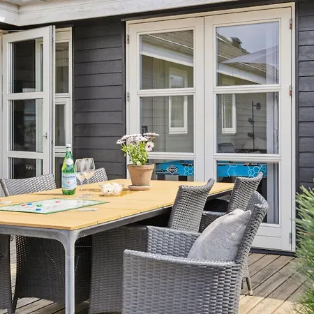 Hakan - 900m From The Sea By Interhome